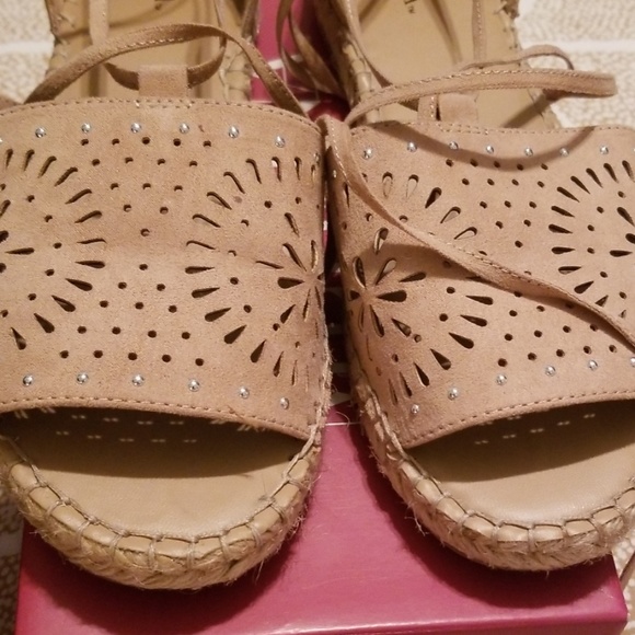 Sandals - Picture 4 of 8